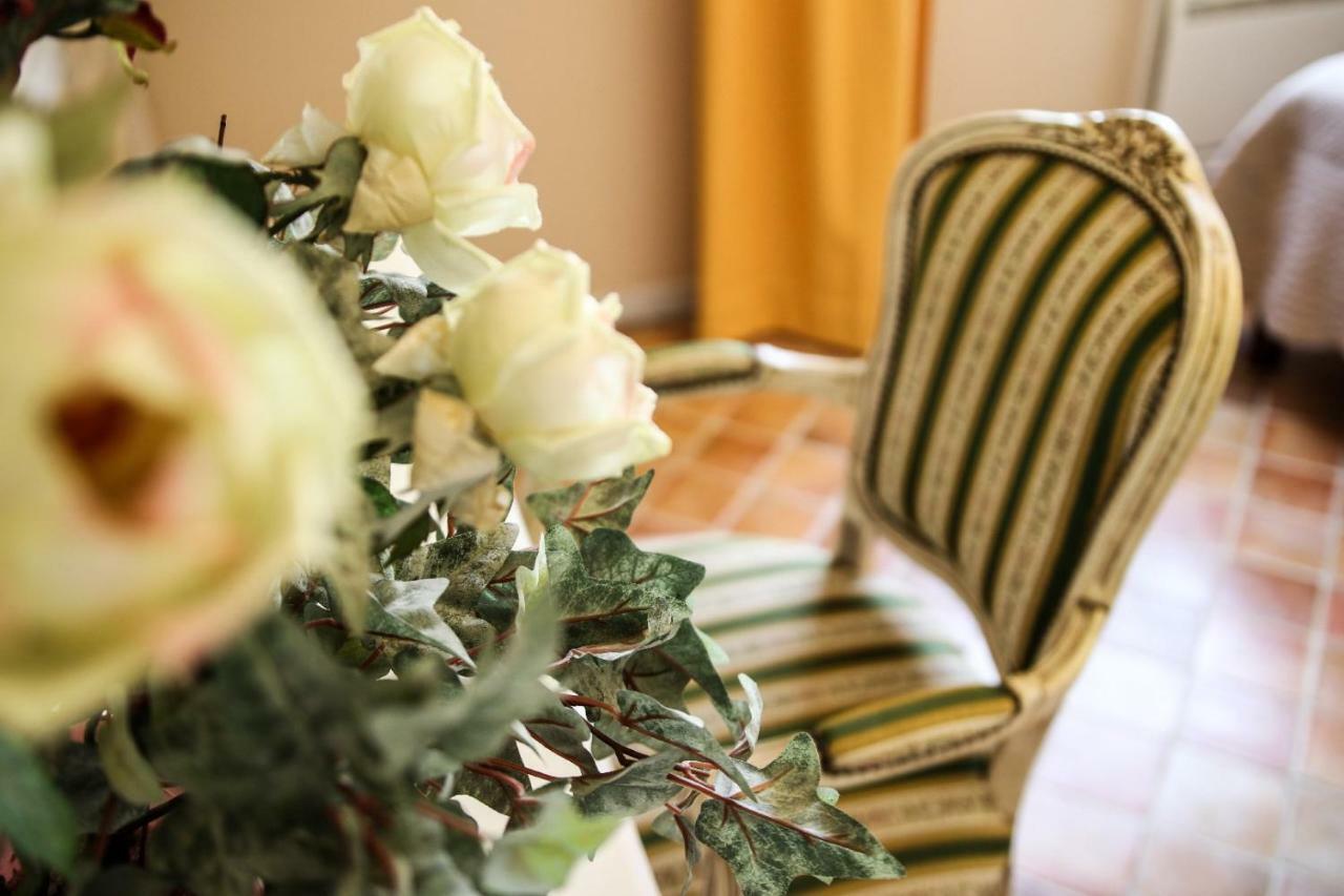 カブリエ ラ ミラン Bed & Breakfast エクステリア 写真