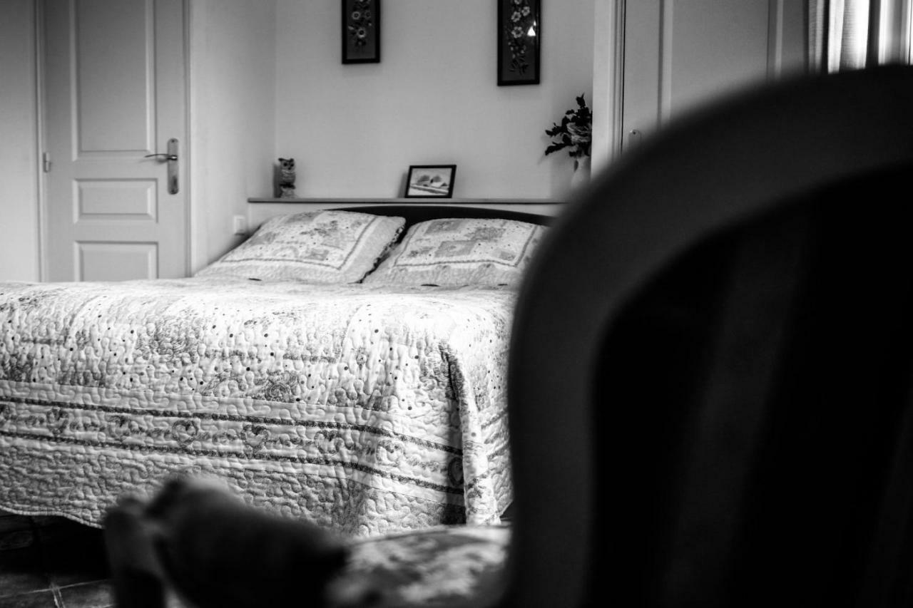 カブリエ ラ ミラン Bed & Breakfast エクステリア 写真